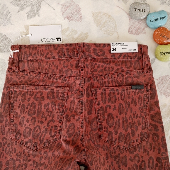 Joe's New Women's Skinny Jean - Picture 5 of 6